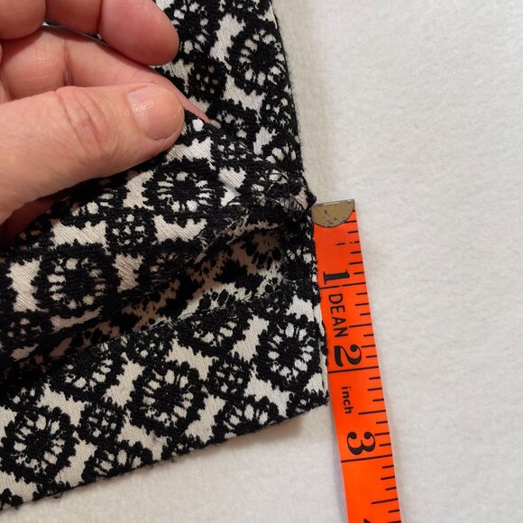 Lane Bryant Lena Patterned Ankle Pant Black White Wrinkle Resistant Knit Size 24 - Picture 5 of 14